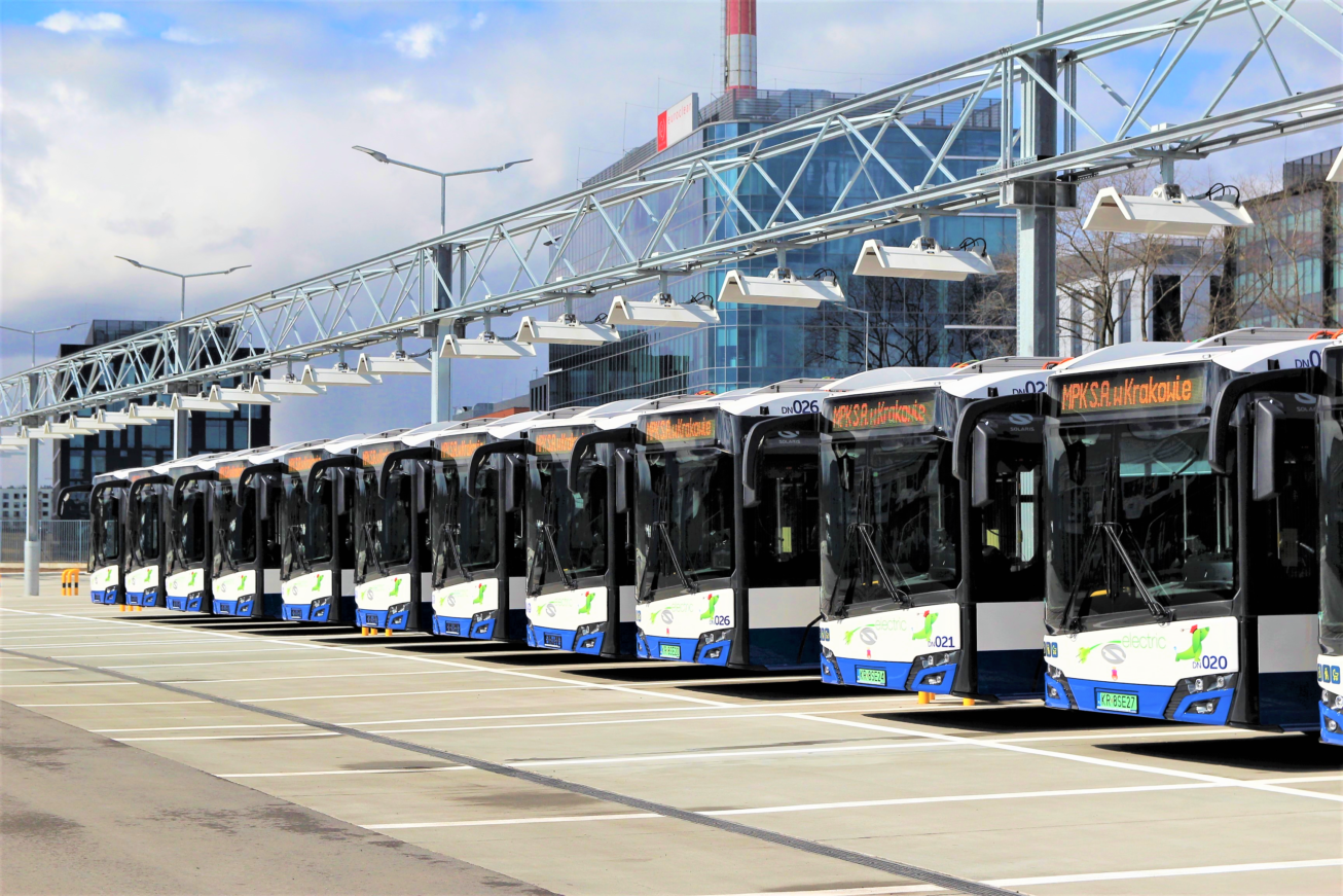 Krakow starts receiving electric buses from Solaris - CleanTechnica