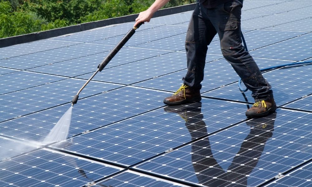 How To Properly Maintain Your Solar Panels