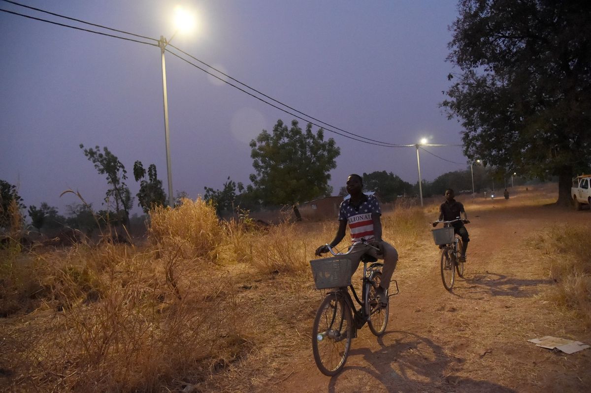 Uganda harnesses the power of solar street lights - Bloomberg