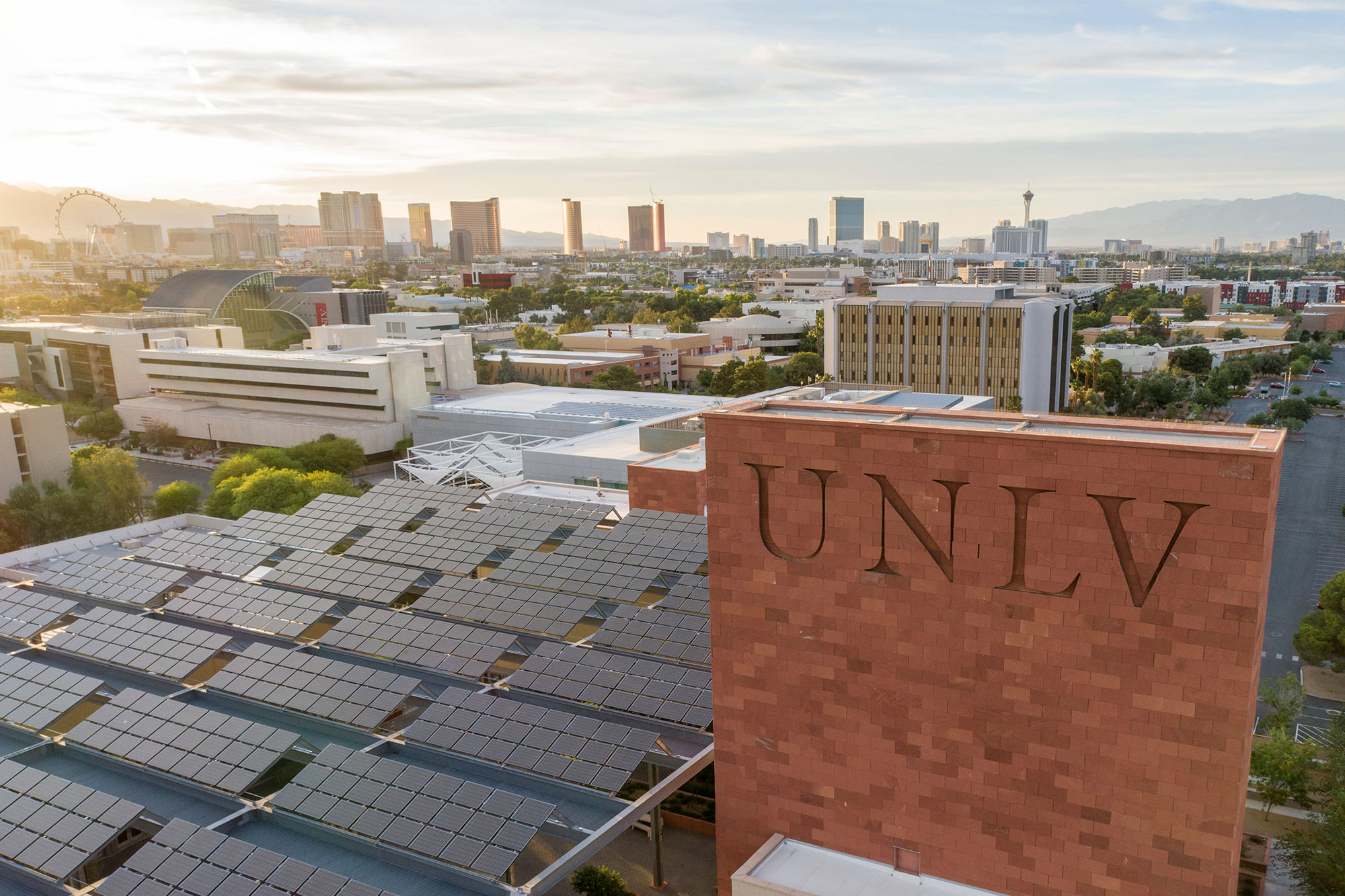 Our Green Campus: Sustainable Building |  Message Center |  University of Nevada, Las Vegas - UNLV NewsCenter