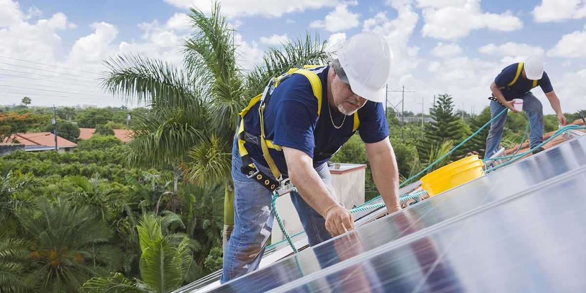 How to Install Solar Panels: Solar Panel Installation Guide 2021 - EcoWatch