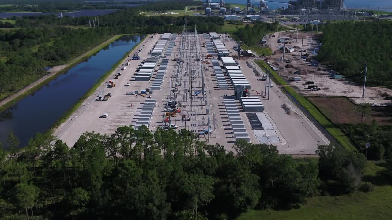 Largest solar battery in the world in Manatee County nearing completion - FOX 13 Tampa Bay